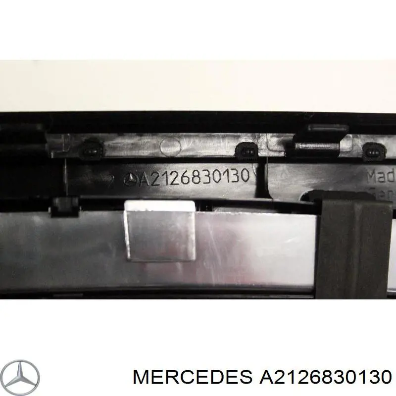 Lampa stop tylna dodatkowa do Mercedes E  W212