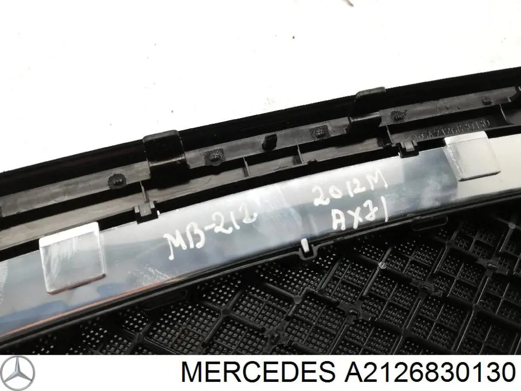  Lampa stop tylna dodatkowa Mercedes E 
