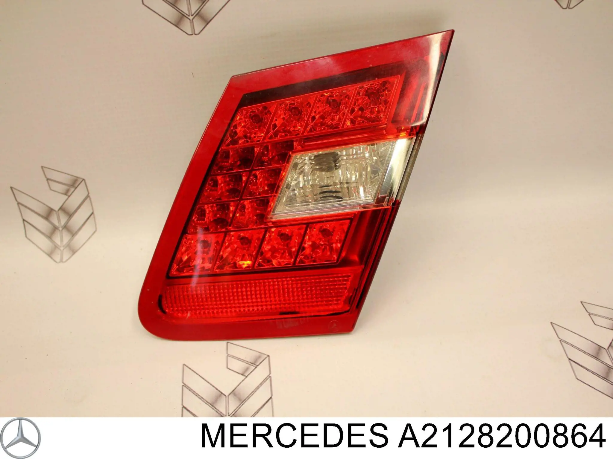 A2128200864 Mercedes Lampa zespolona tylna prawa wewnętrzna