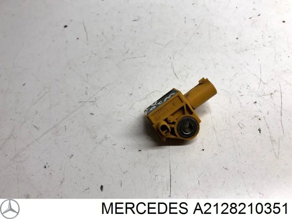 Mercedes A2128210351 cena, od 39,16 USD