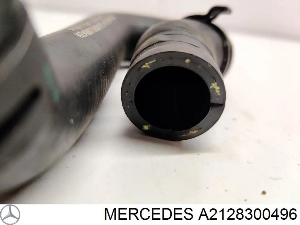 Przewód (króciec) układu chłodzenia Mercedes A2128300496 cena, od 53,45 USD