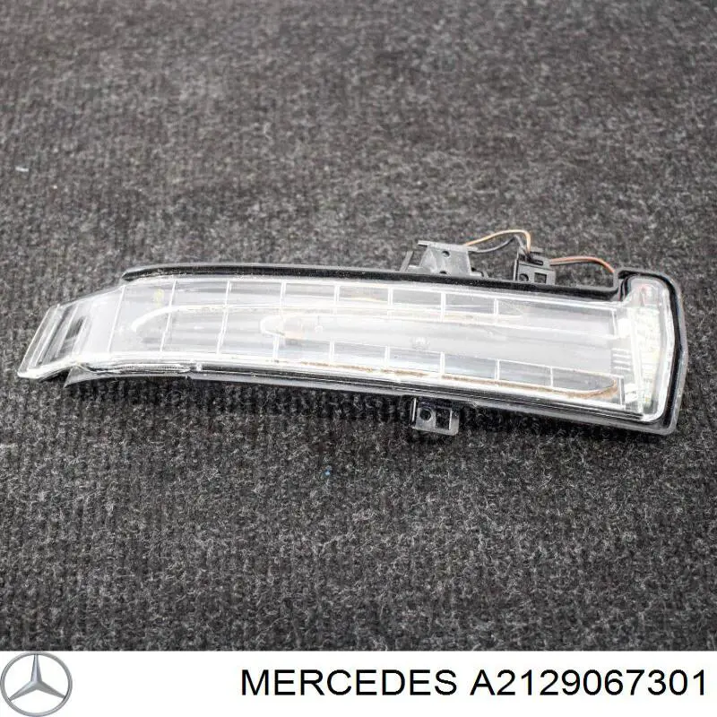 Kierunkowskaz lusterka prawy Mercedes A2129067301 cena, od 129,51 USD