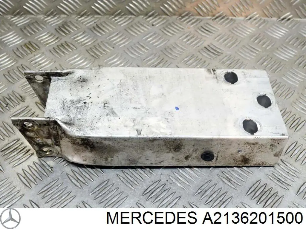 Wspornik wzmocnienia zderzaka przedniego Mercedes A2136201500 cena, od 52,08 USD
