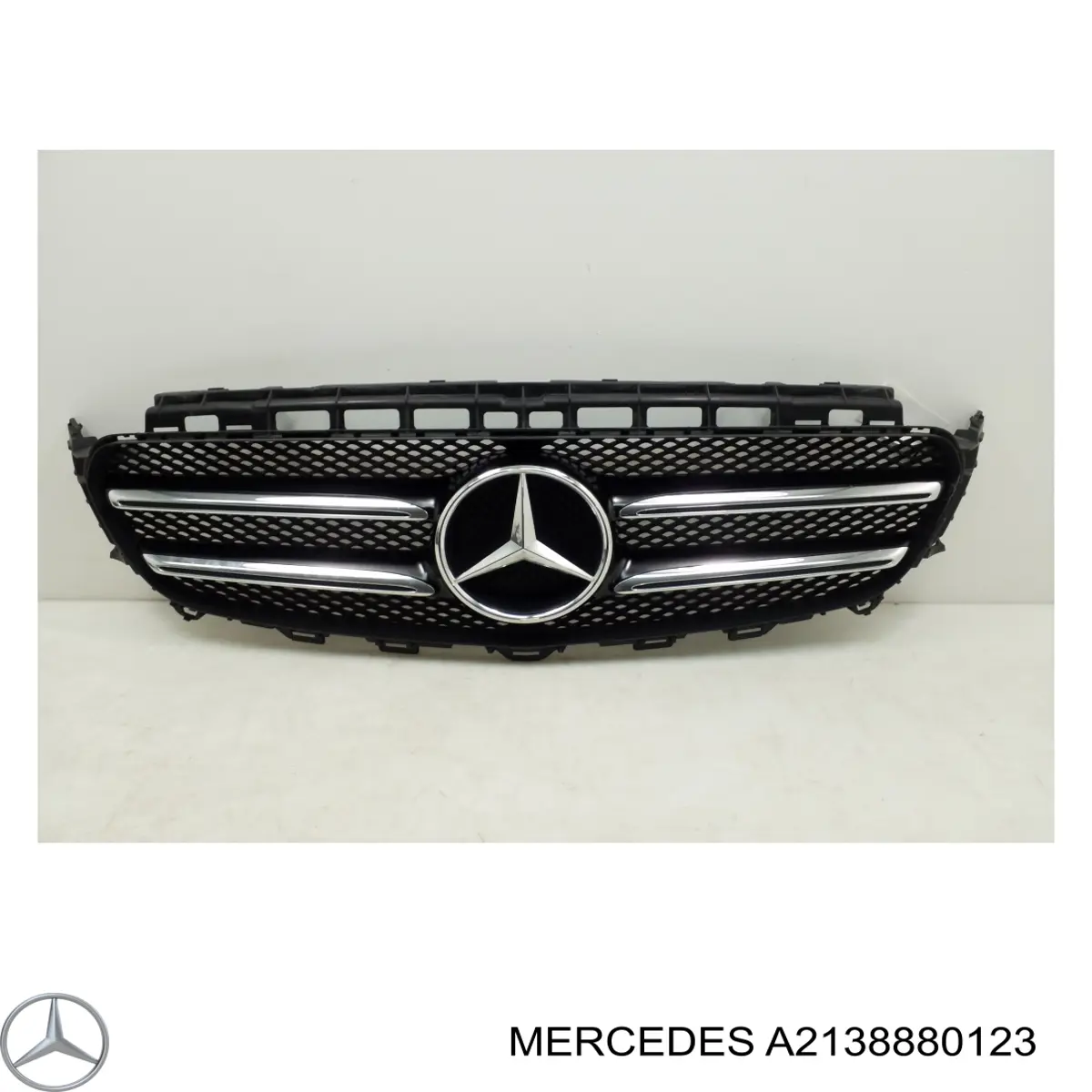 Atrapa chłodnicy Mercedes A2138880123 cena, od 130,43 USD