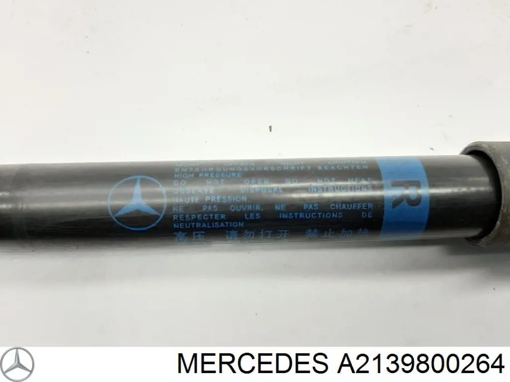 Amortyzator maski prawy = siłownik maski prawy Mercedes A2139800264 cena, od 38,99 USD