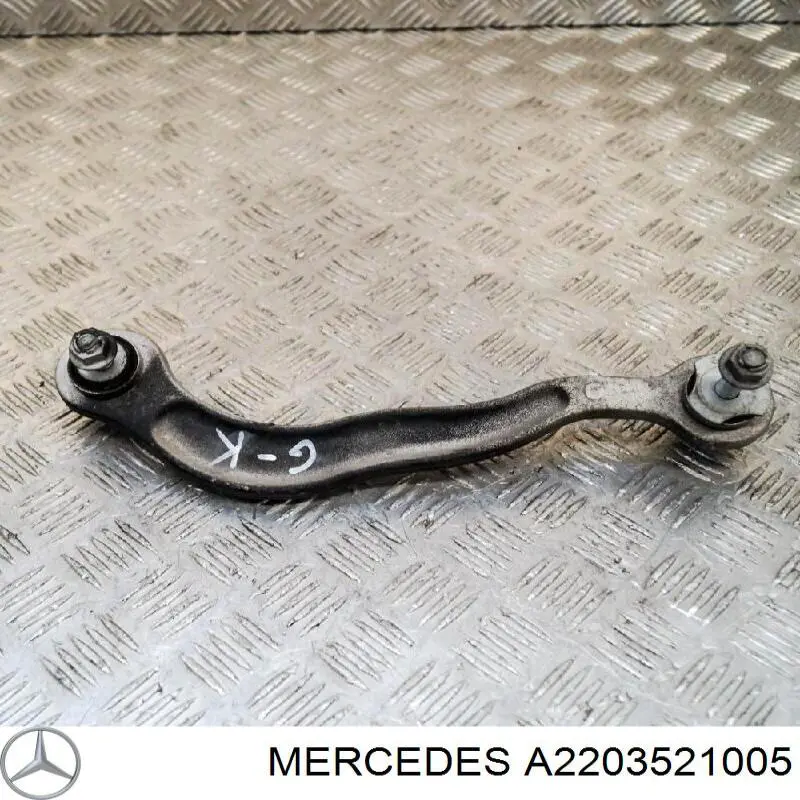 Wahacz zawieszenia tylnego górny lewy Mercedes A2203521005