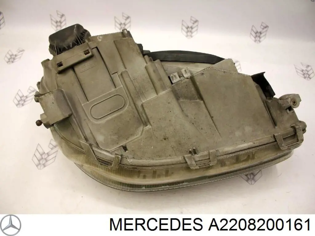 Reflektor lewy Mercedes A2208200161 cena, od 143,02 USD