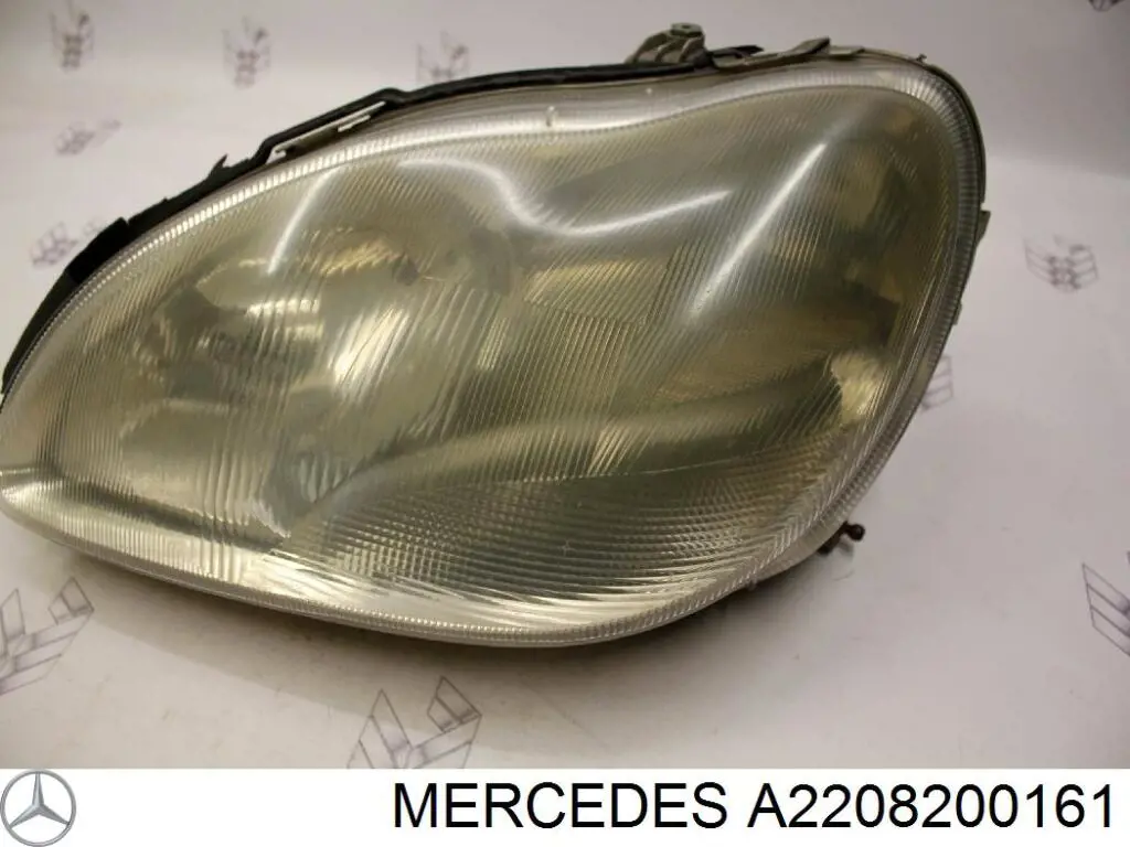 A2208200161 Mercedes Reflektor lewy