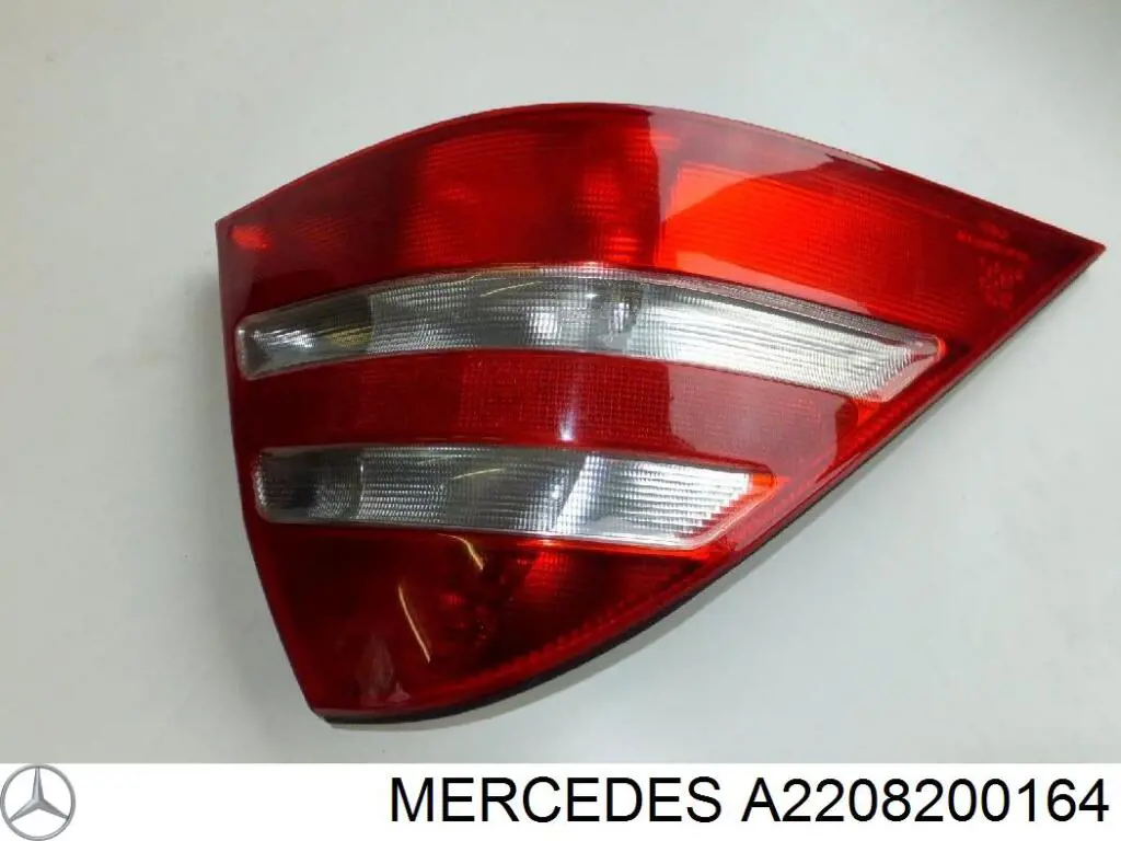 Lampa zespolona tylna lewa Mercedes A2208200164 cena, od 129,40 USD