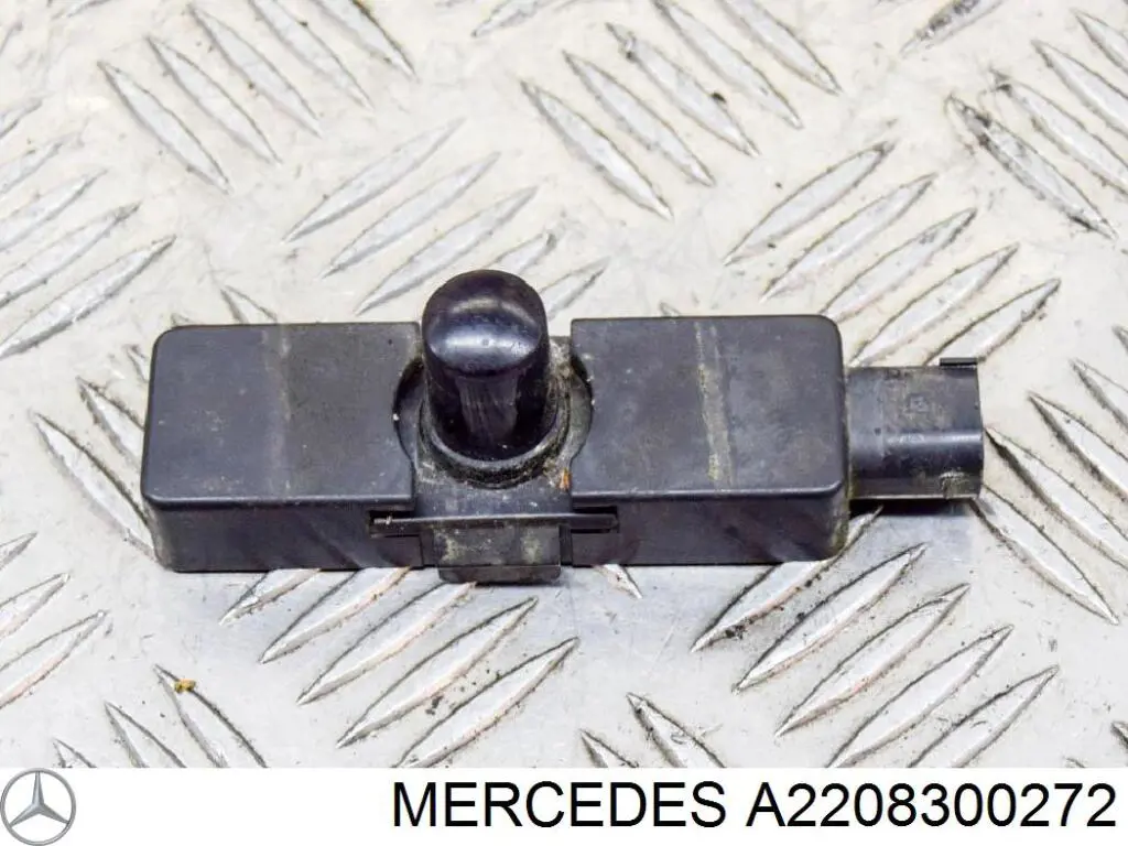 A2208300272 Mercedes Czujnik oświetlenia kabiny
