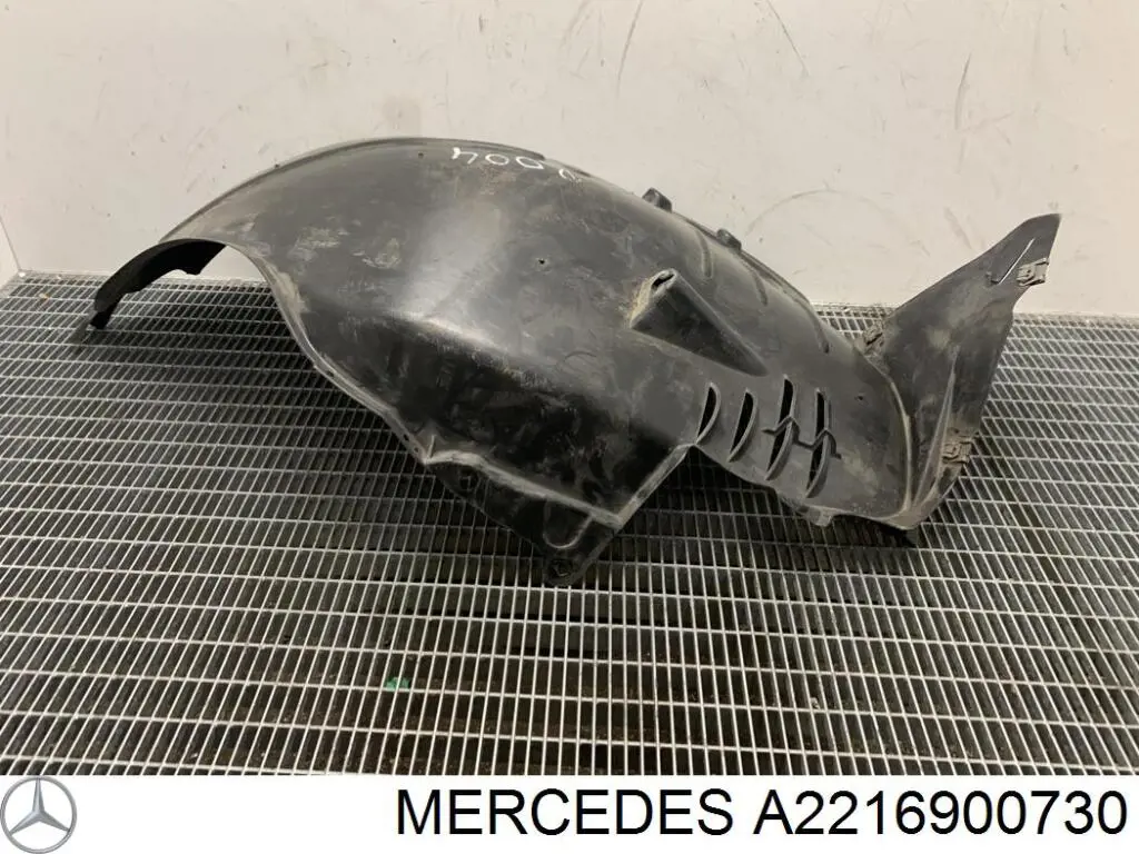 Do koszyka A2216900730 Mercedes Nadkole błotnika przedniego lewe przednie