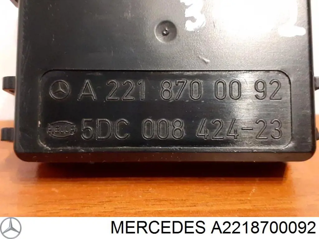 Do koszyka Czujnik deszczu Mercedes S  W221