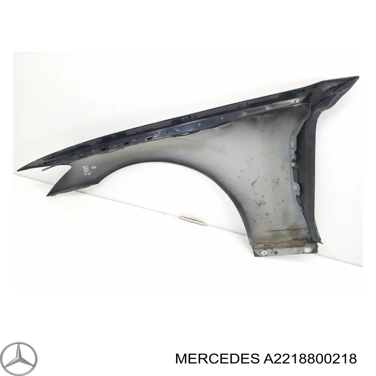 Błotnik przedni prawy Mercedes A2218800218 cena, od 229,86 USD
