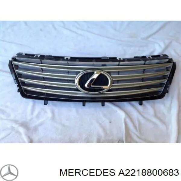 Atrapa chłodnicy Mercedes A2218800683 cena, od 177,27 USD