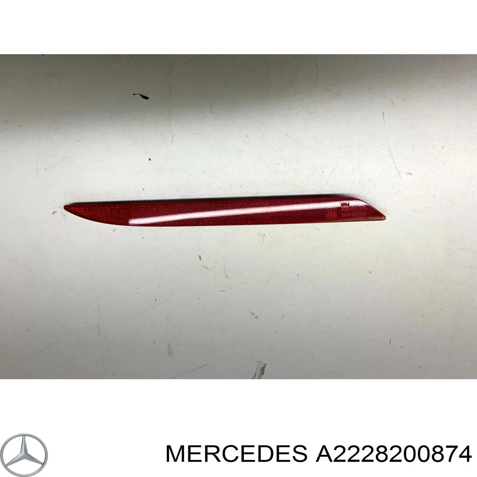 A2228200874 Mercedes Lampa odblaskowa zderzaka tylnego prawa