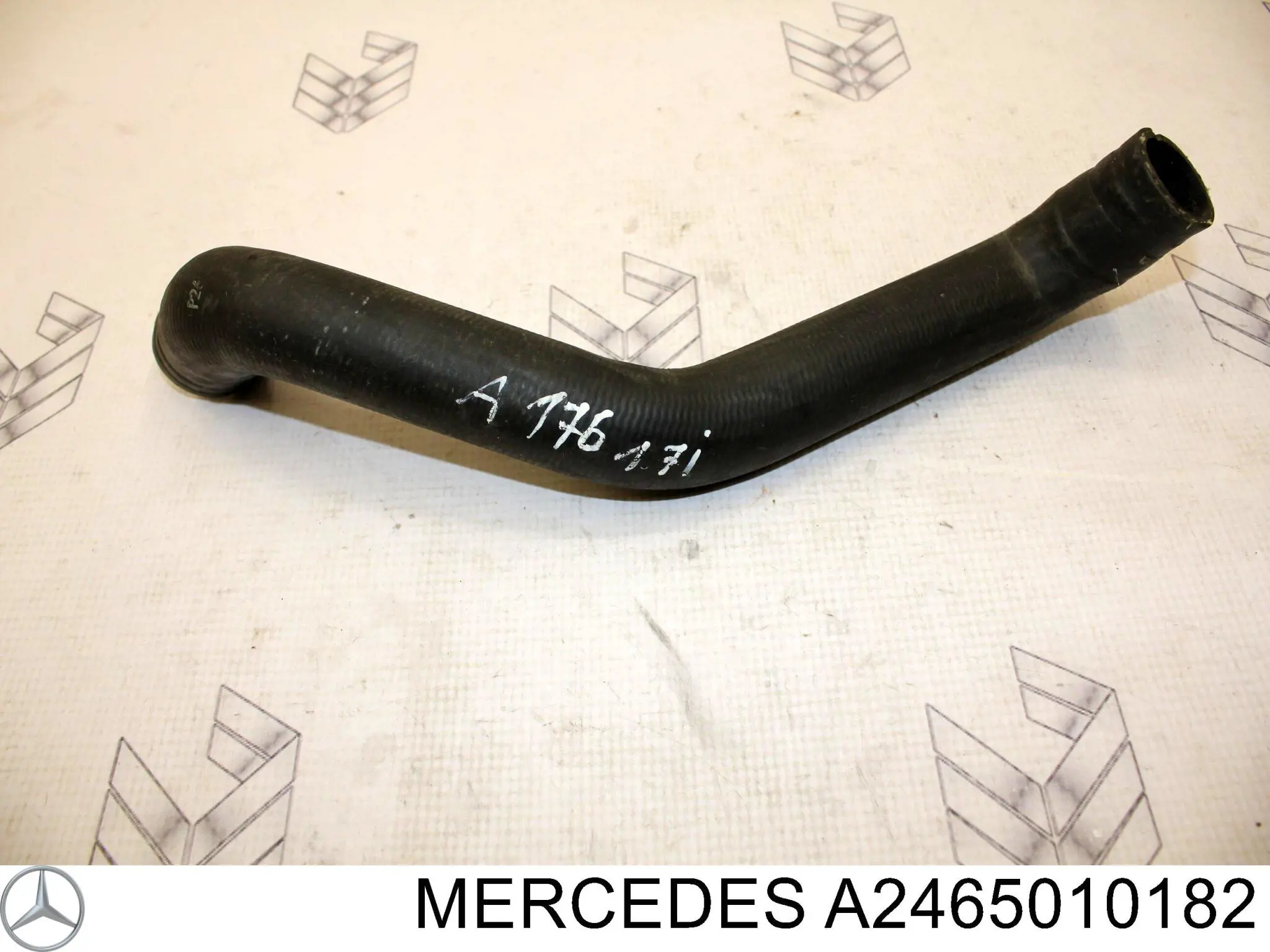 Przewód (króciec) chłodnicy górny Mercedes A2465010182 cena, od 23,06 USD