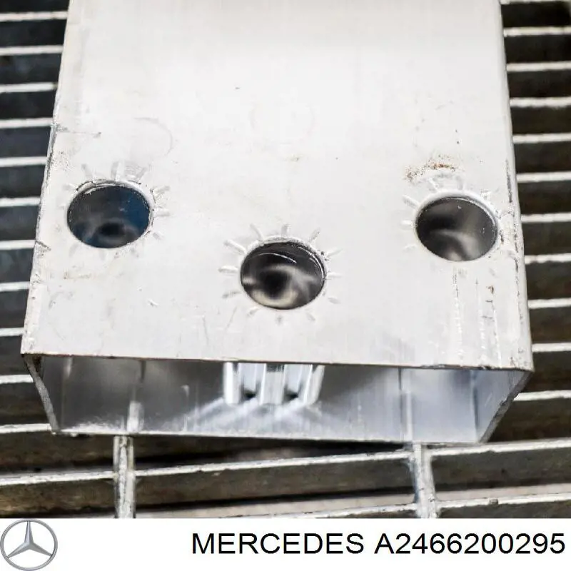 A2466200295 Mercedes Wspornik wzmocnienia zderzaka przedniego