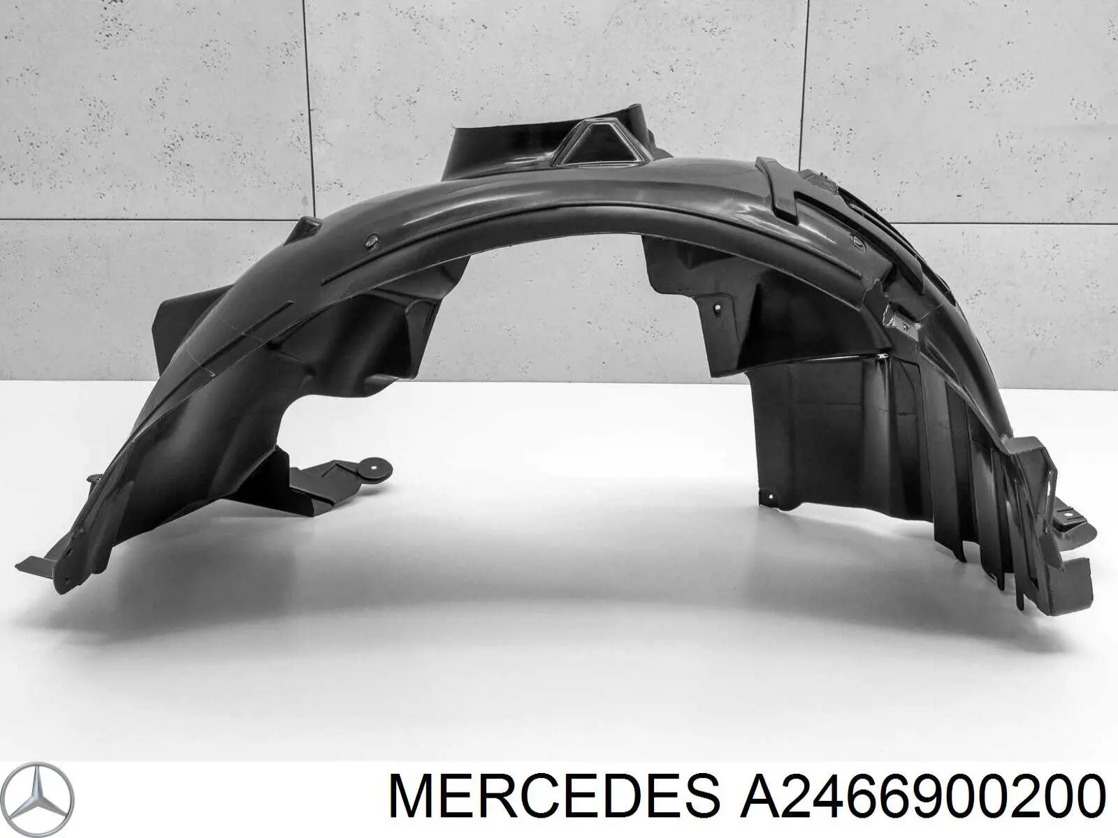 Nadkole błotnika przedniego prawe Mercedes A2466900200 cena, od 41,27 USD