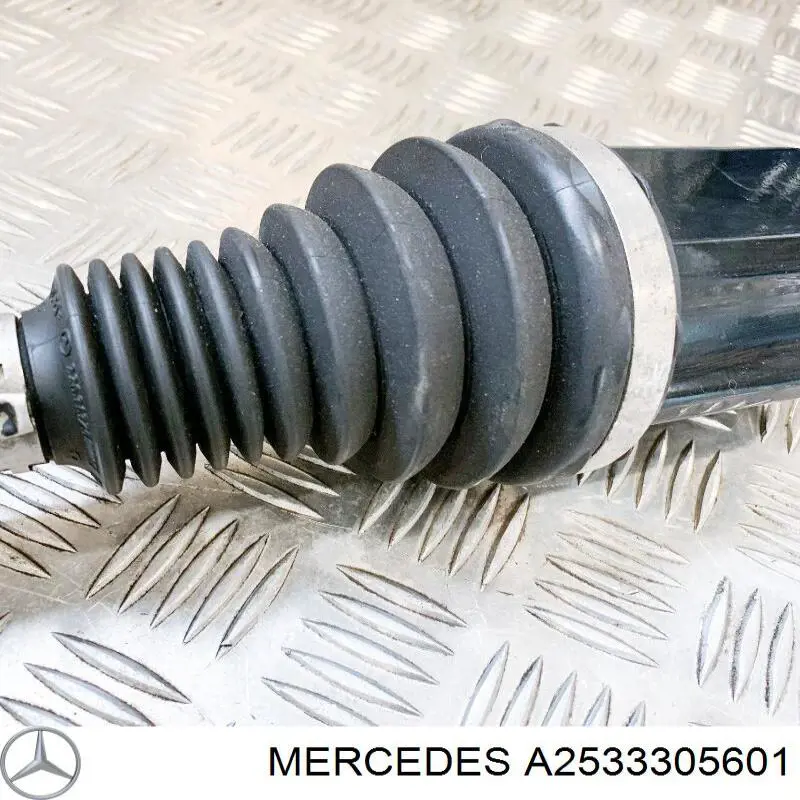 Półoś napędowa przednia prawa Mercedes A2533305601
