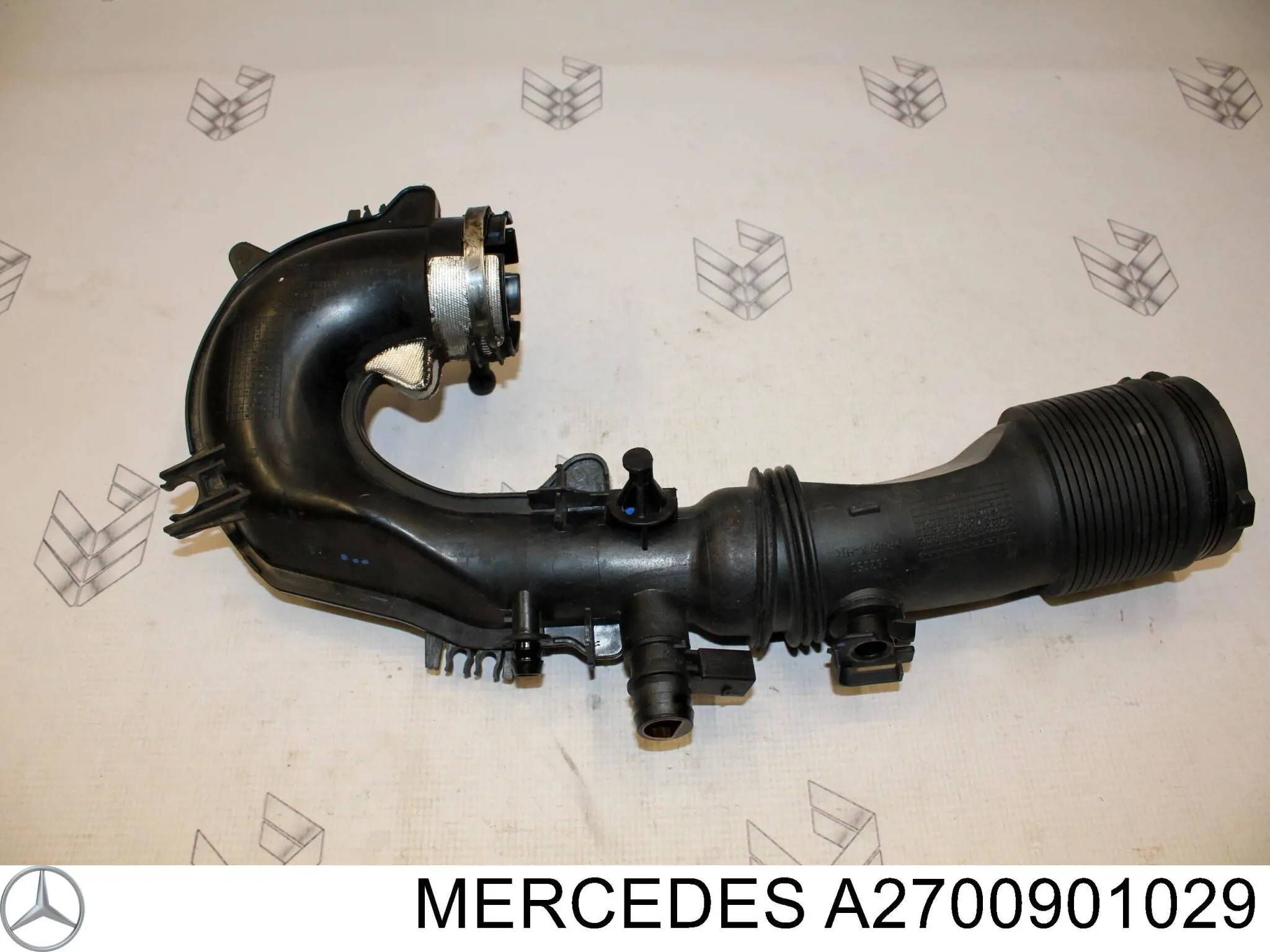 Kolektor ssący Mercedes A2700901029 cena, od 127,69 USD