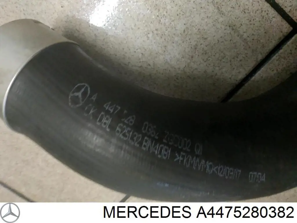 A4475280382 Mercedes Przewód (króciec) intercoolera