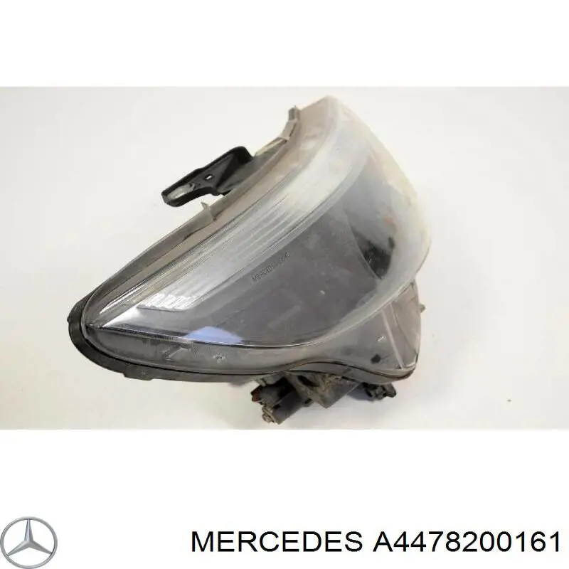Reflektor prawy Mercedes A4478200161 cena, od 215,78 USD