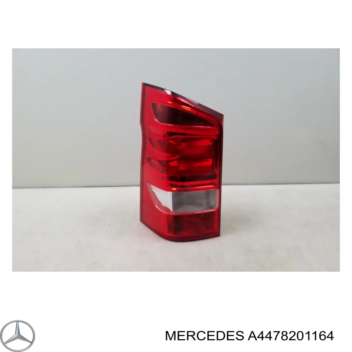 A4478201164 Mercedes Lampa zespolona tylna lewa