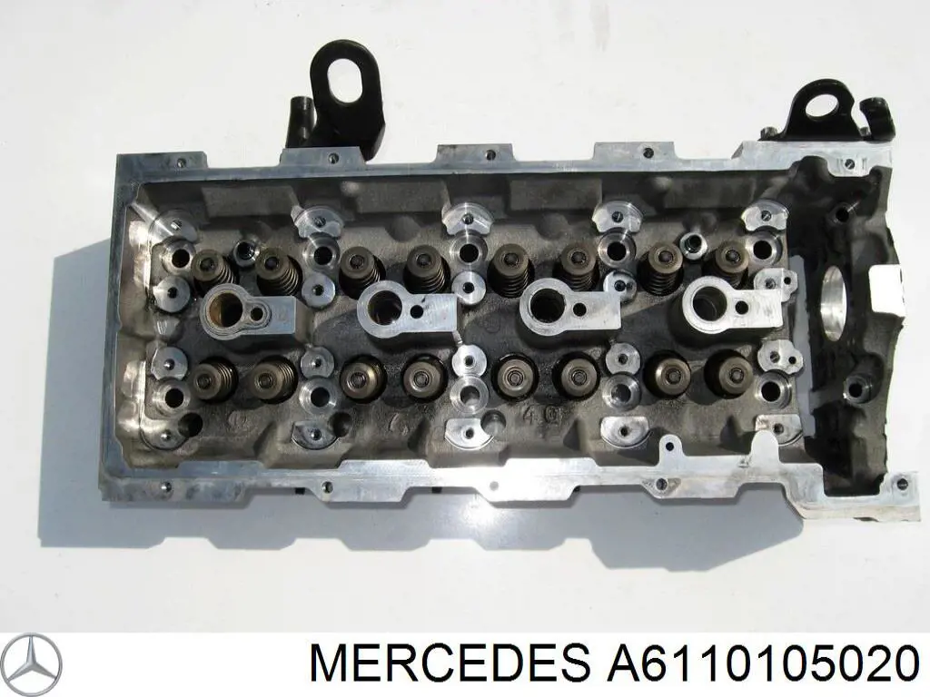 A6110105020 Mercedes Głowica cylindrów