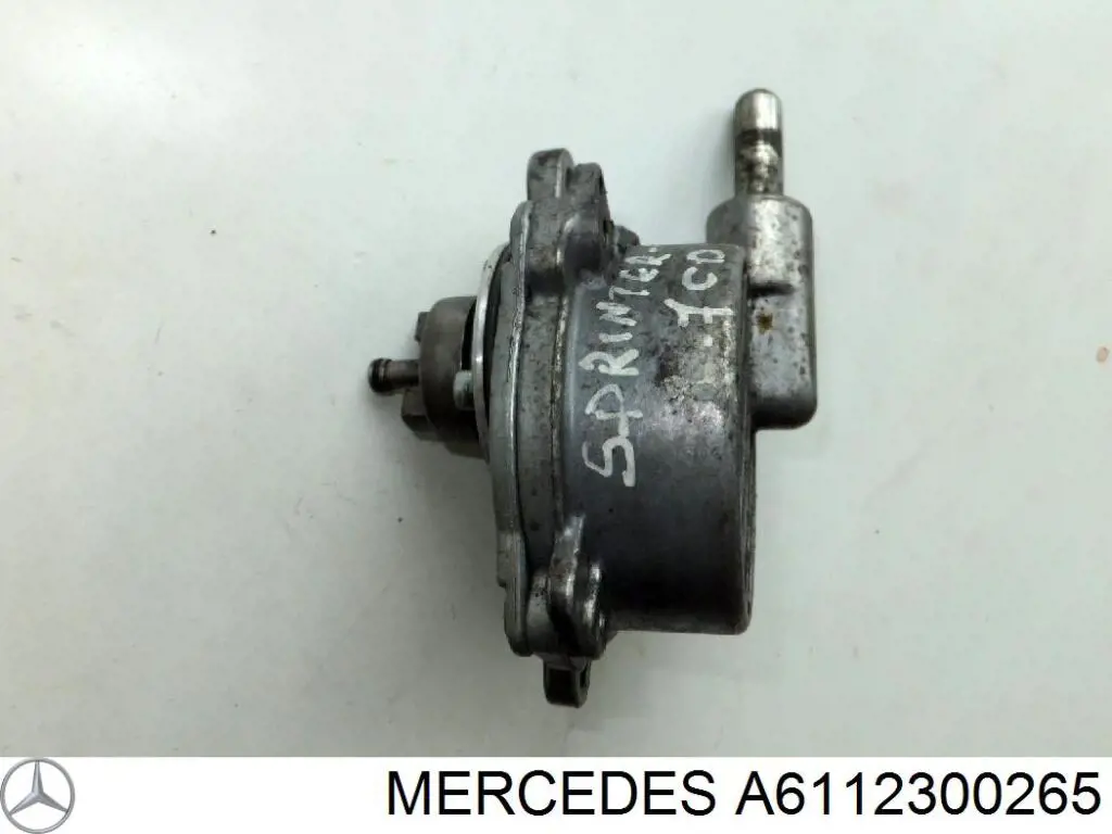 Pompa podciśnienia Mercedes A6112300265