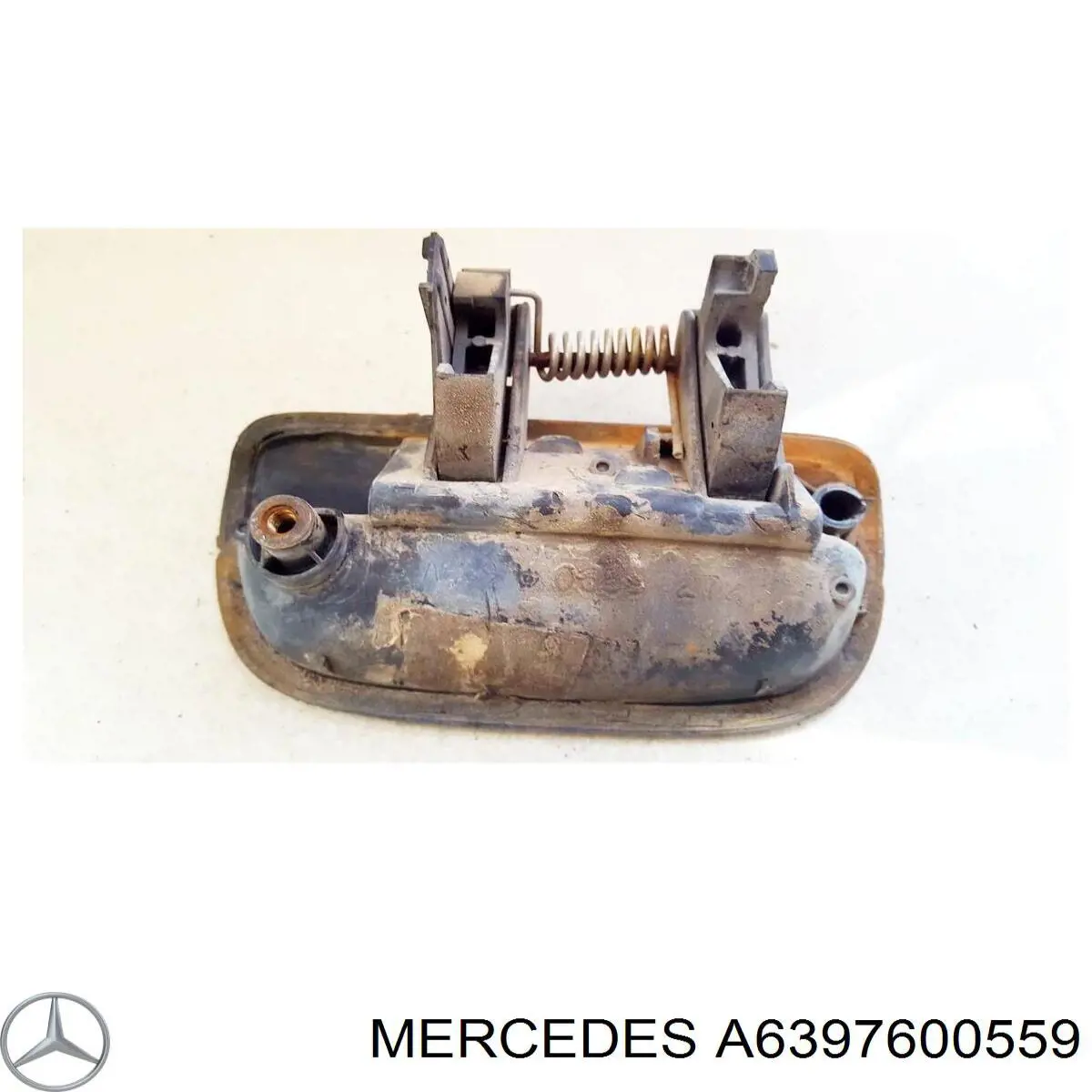 Klamka bagażnika (drzwi 3/5 tylnych) zewnętrzna Mercedes A6397600559 cena, od 31,96 USD