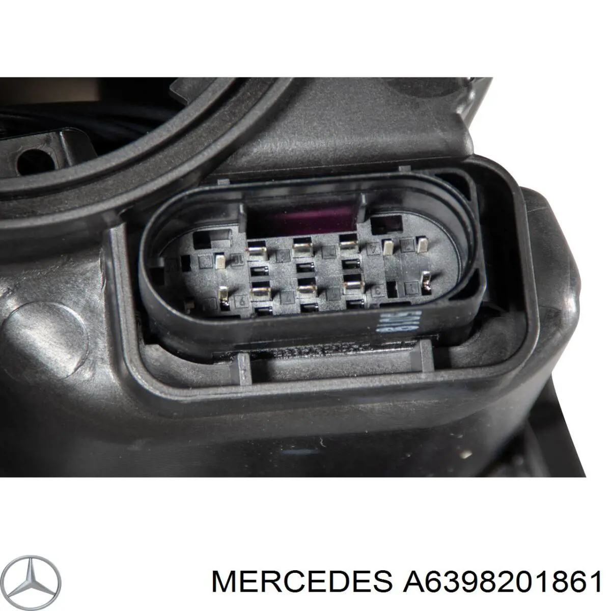 Reflektor lewy Mercedes A6398201861 cena, od 212,92 USD