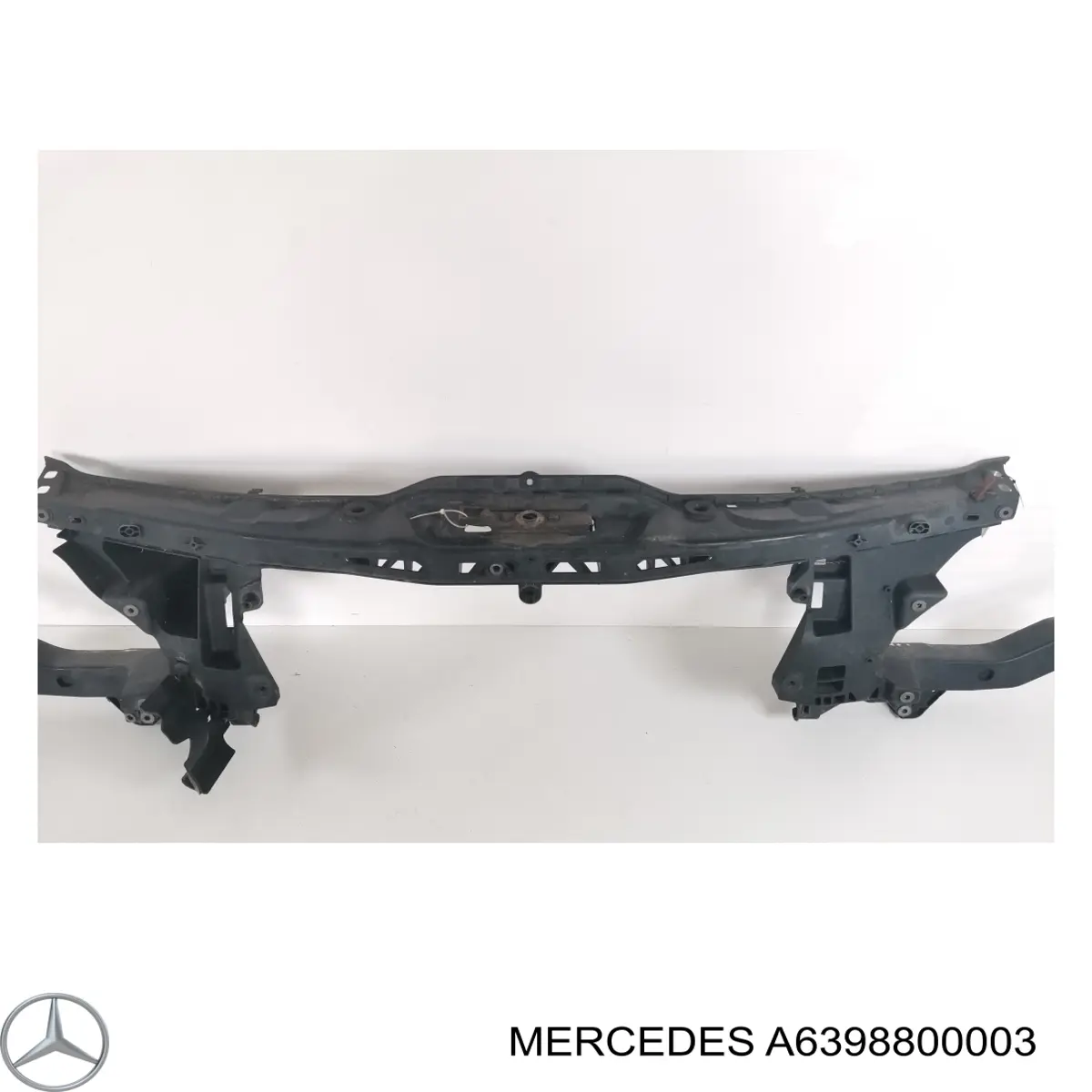 Osłona chłodnicy kompletna (panel mocowania reflektorów) Mercedes A6398800003 cena, od 182,17 USD