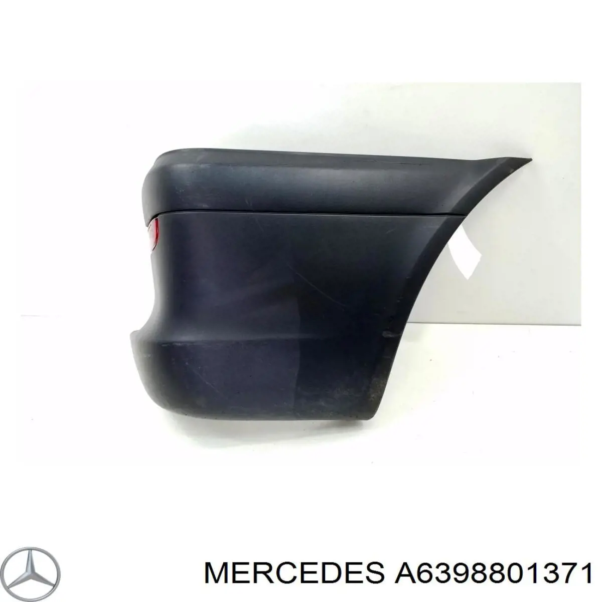 A6398801371 Mercedes Zderzak tylny, prawa część