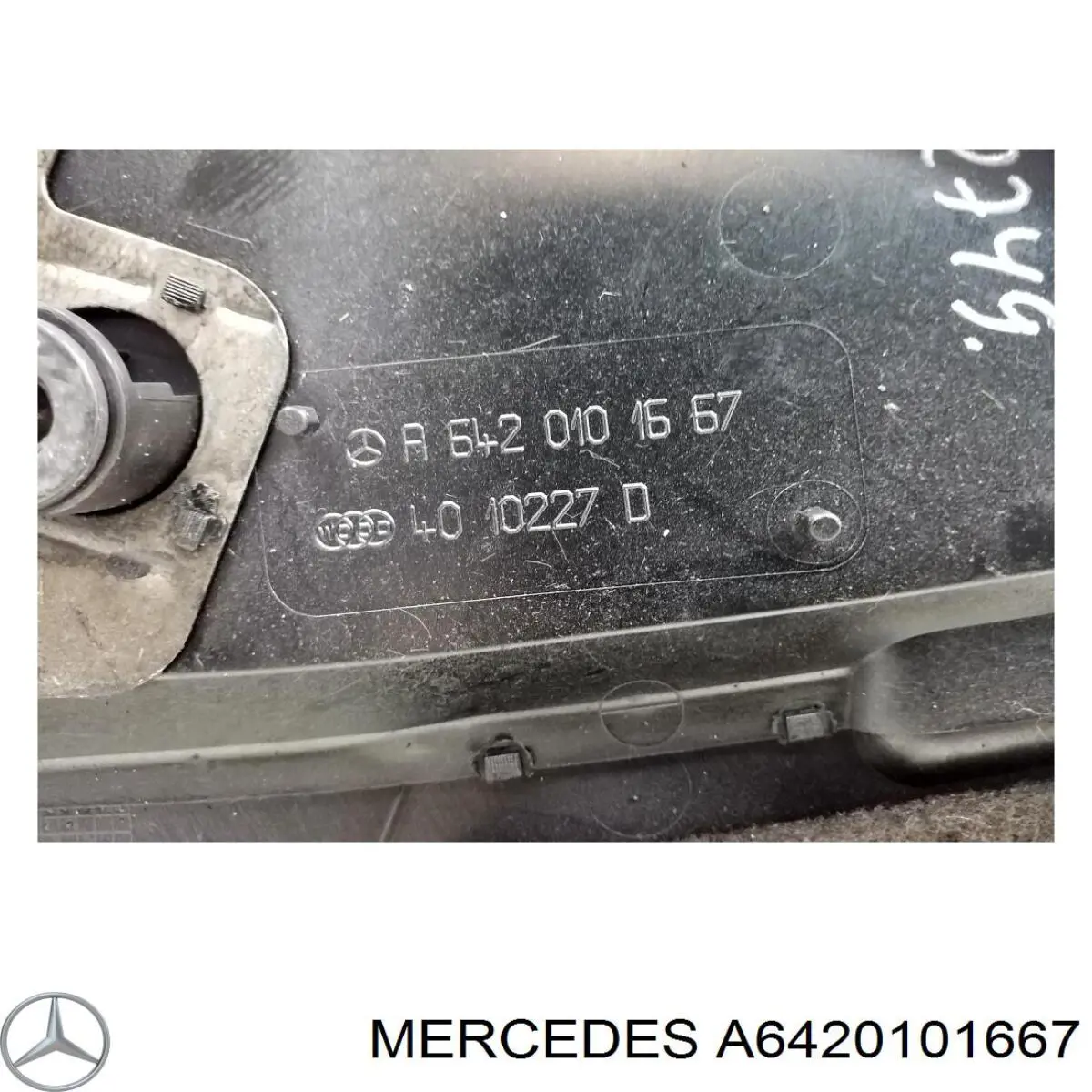  Pokrywa silnika dekoracyjna Mercedes GL 