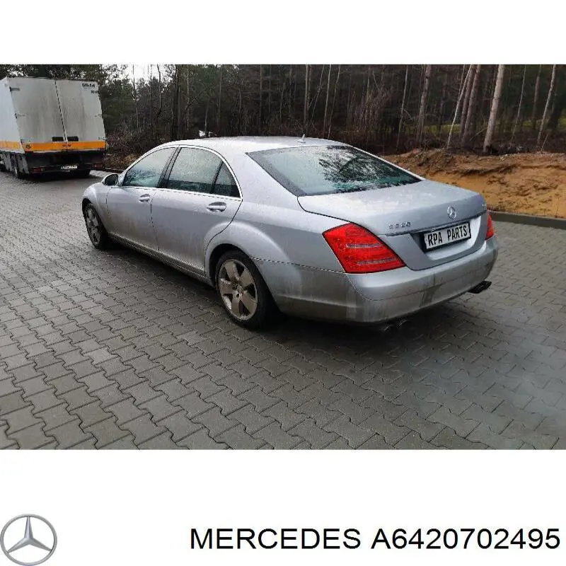 Rozdzielacz paliwa lewy do Mercedes CLS (C219)