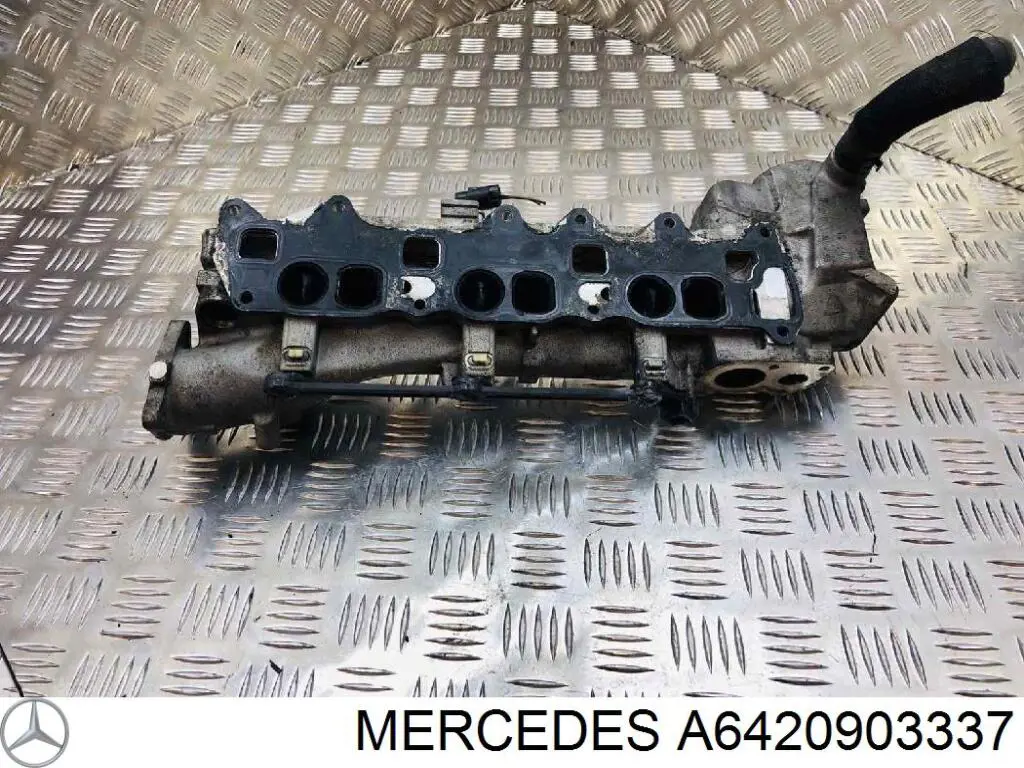 A6420903337 Mercedes Kolektor ssący lewy