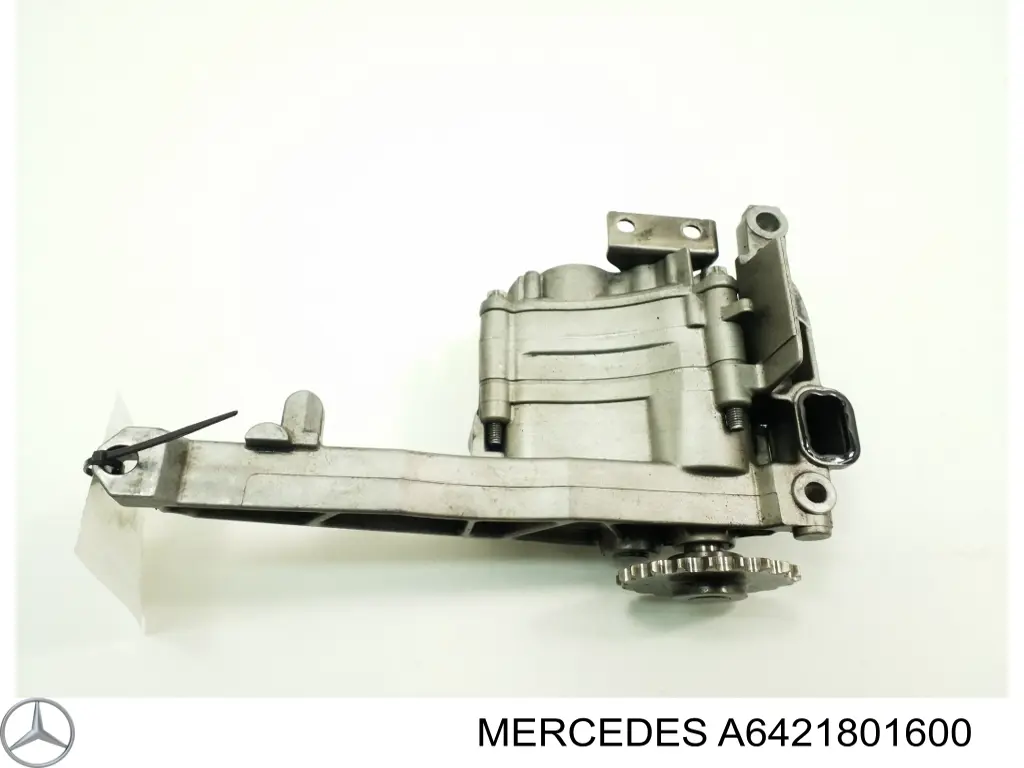 A6421801600 Mercedes Pompa oleju