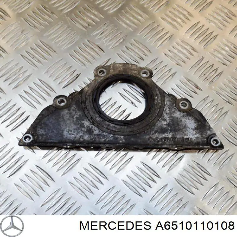 A6510110108 Mercedes Pokrywa przednia głowicy cylindrów