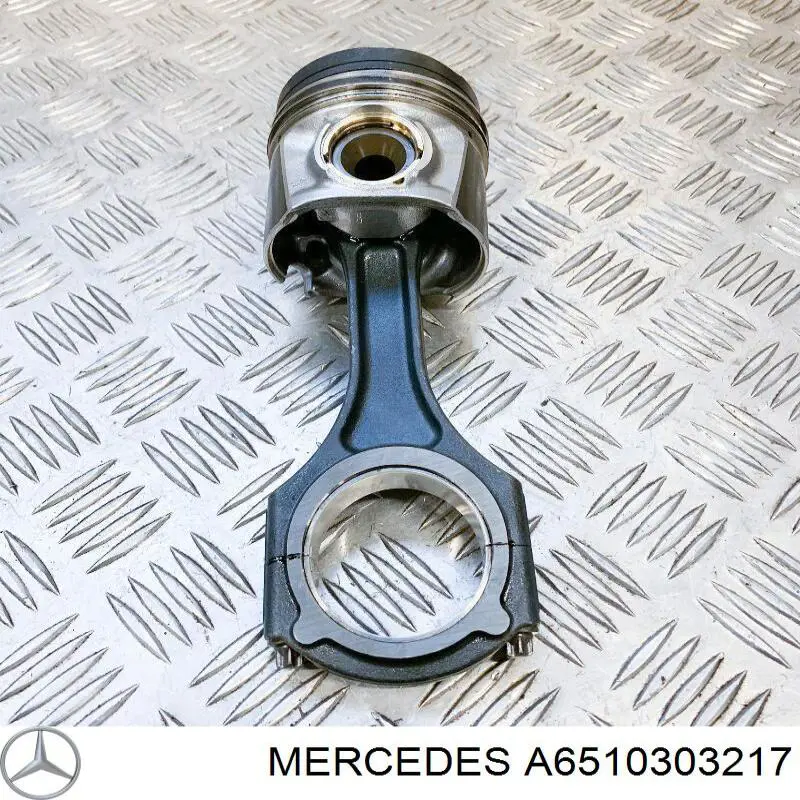 Tłok, komplet do jednego cylindru, STD Mercedes A6510303217 cena, od 119,18 USD