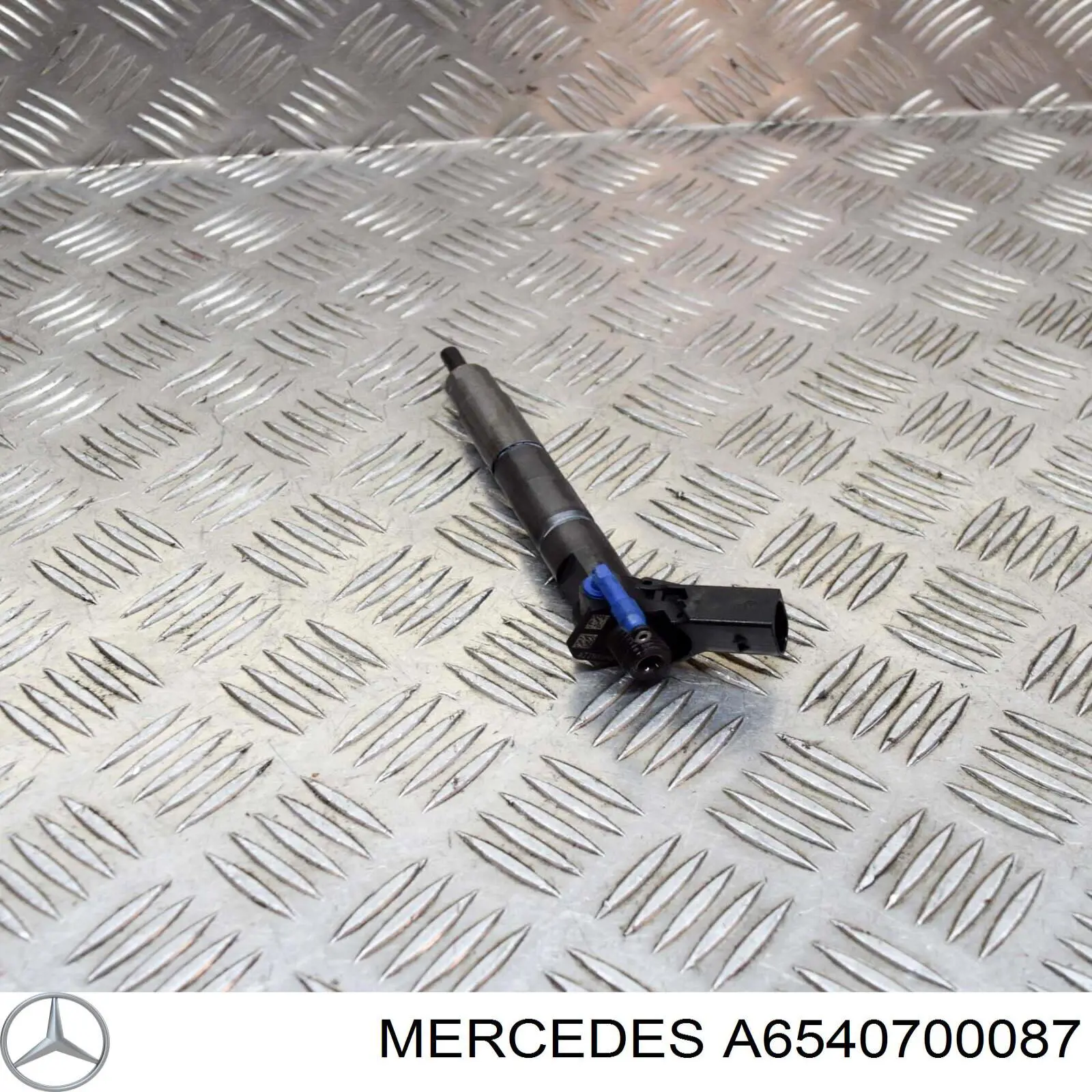Wtryskiwacz paliwa A6540700087 Mercedes