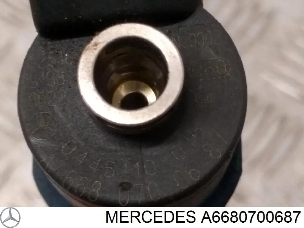 Wtryskiwacz paliwa Mercedes A6680700687 cena, od 148,12 USD