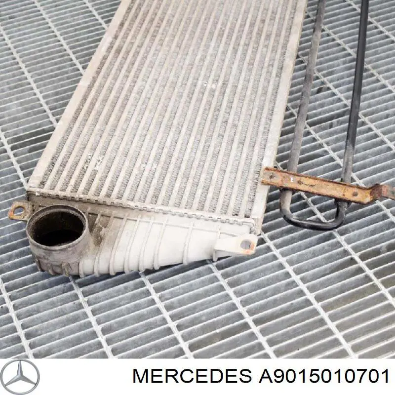 A9015010701 Mercedes Chłodnica intercoolera