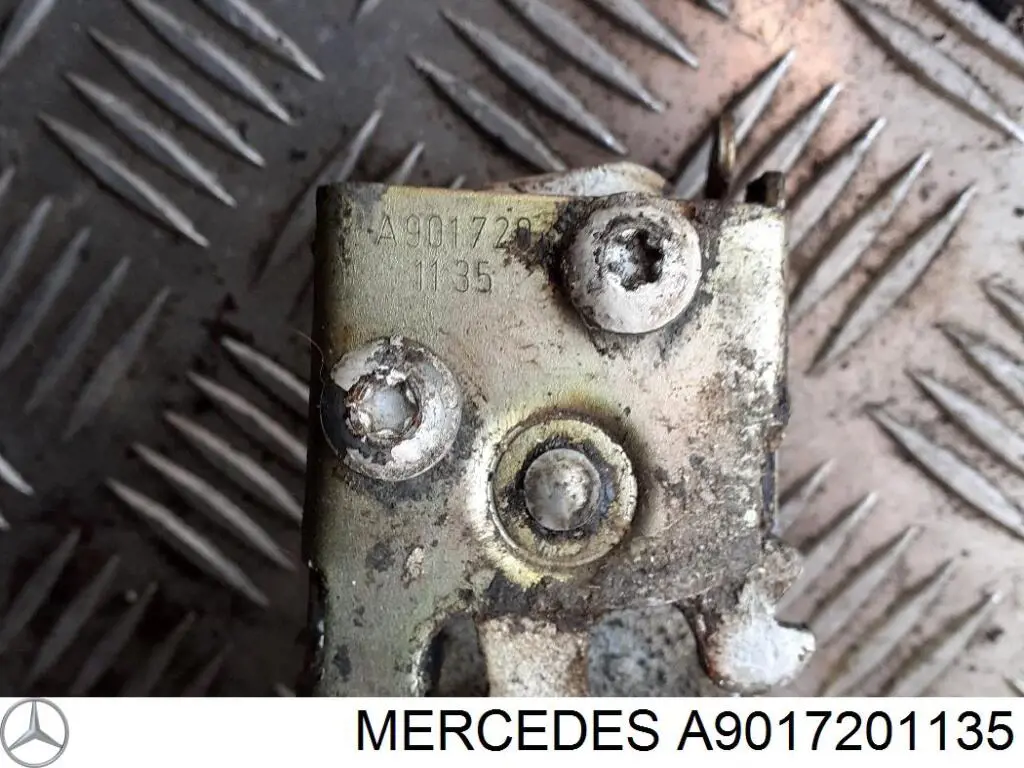 Zamek drzwi przednich prawych Mercedes A9017201135 cena, od 28,56 USD