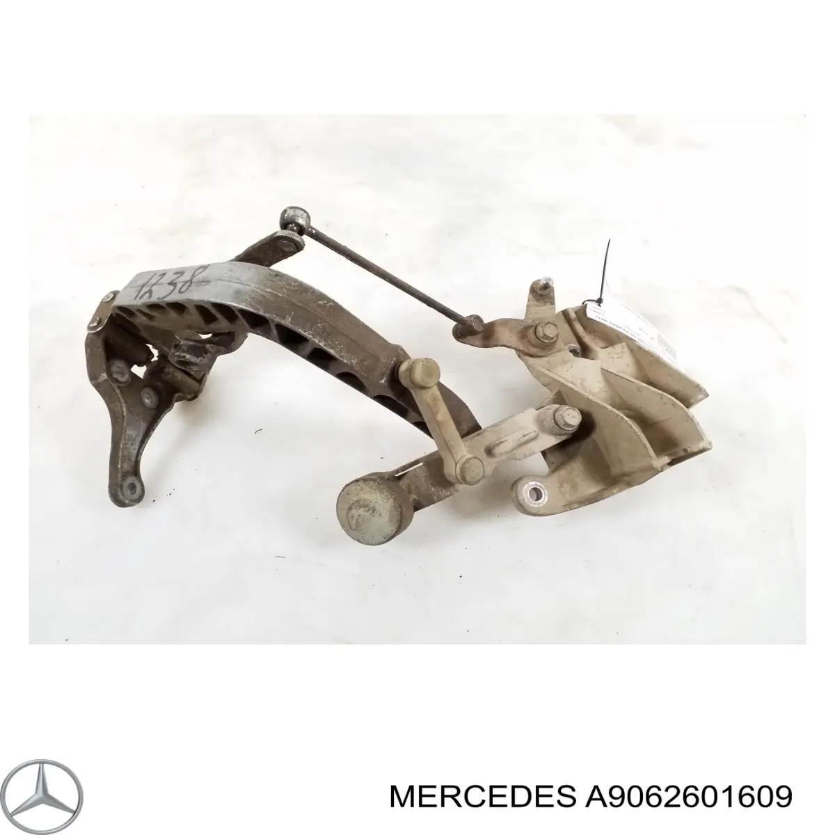 Mechanizm zmiany biegów (cięgno) Mercedes A9062601609 cena, od 158,62 USD