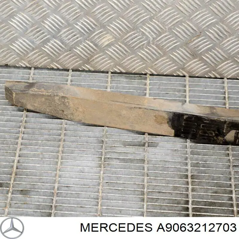 Resor przedni A9063212703 Mercedes