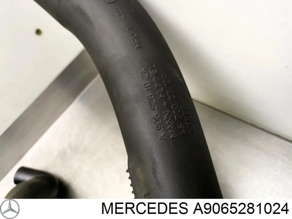 Króciec powietrza, wylot filtra powietrznego Mercedes A9065281024 cena, od 55,61 USD