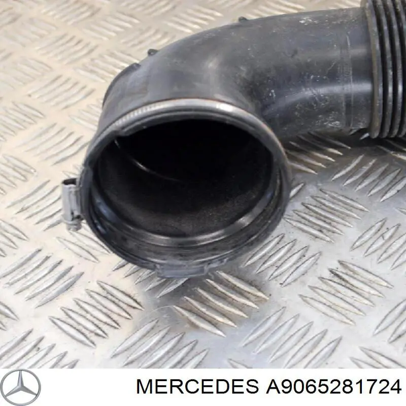 Do koszyka A9065281724 Mercedes Króciec powietrza, wylot filtra powietrznego