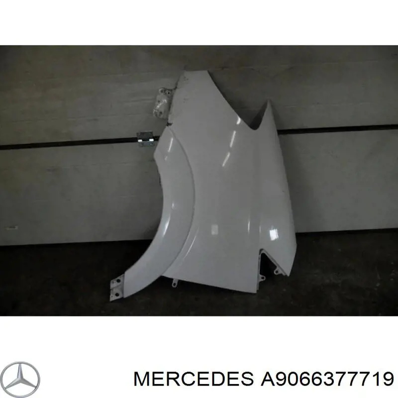 A9066377719 Mercedes Błotnik przedni lewy