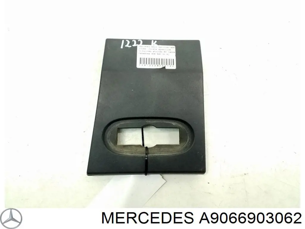 Do koszyka 9066901182 Mercedes Nakładka słupka nadwozia zewnętrzna przednia lewa