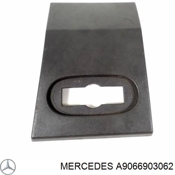 Nakładka słupka nadwozia zewnętrzna przednia lewa Mercedes 9066901182 cena, od 36,42 USD